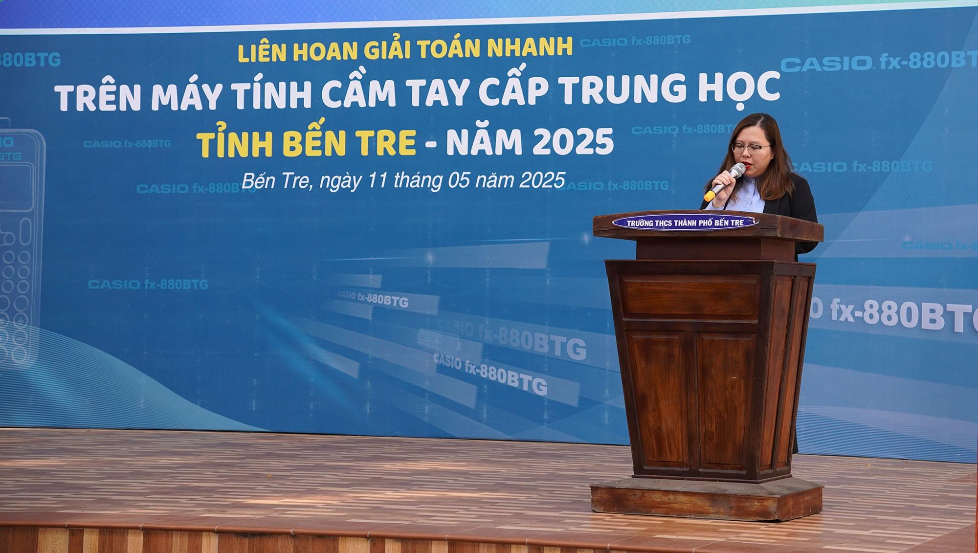 ben-tre-gan-40 0-hoc-sinh-hao -hung-tham-gia -ky-thi-giai-t oan-tren-may-t inh-cam-tay-na m-hoc-2024-202 5-1.jpg