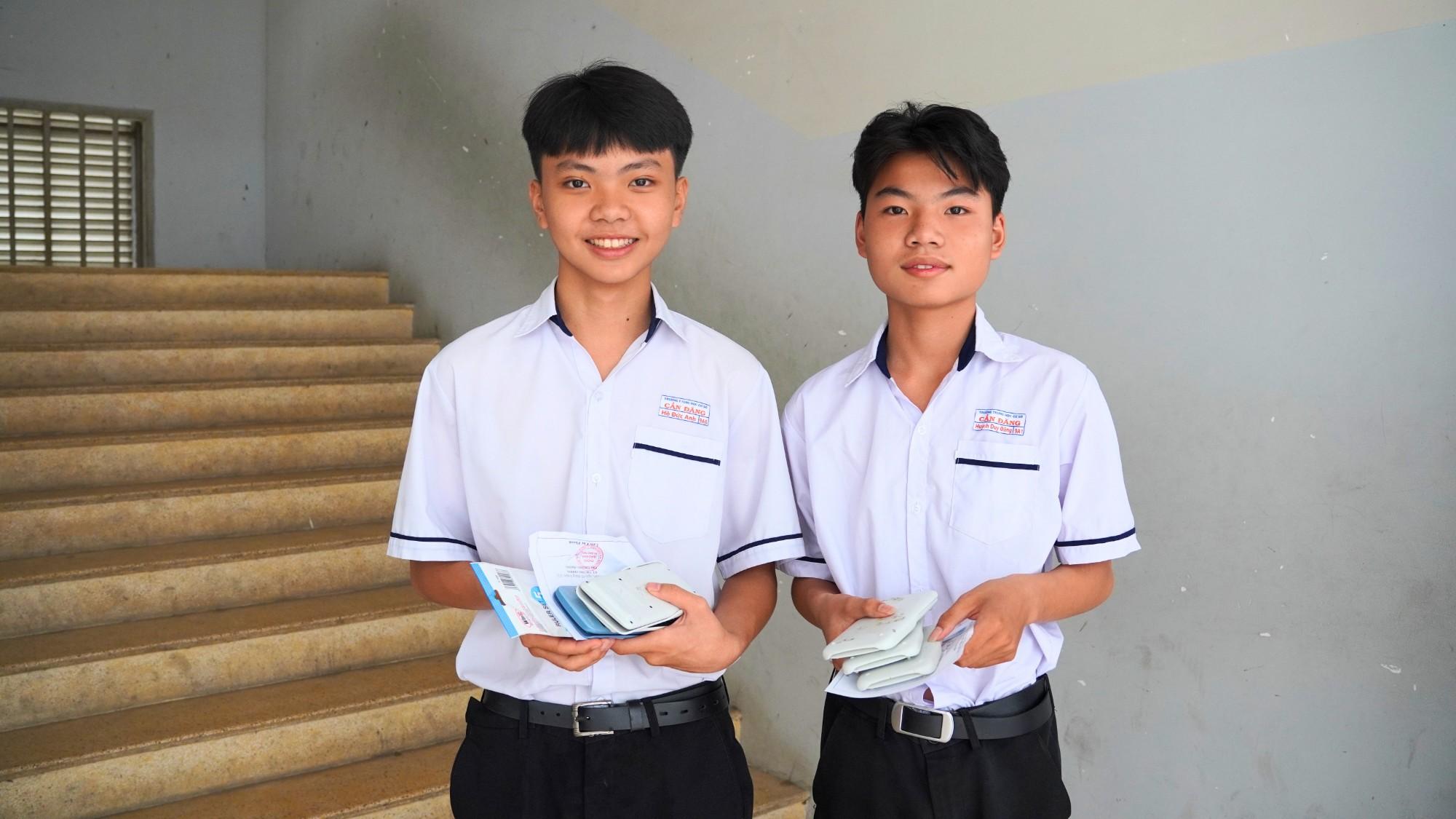 hoc-sinh-an-gi ang-hao-hung-t ranh-tai-o-ky- thi-hoc-sinh-g ioi-lan-thu-28 -4.jpg