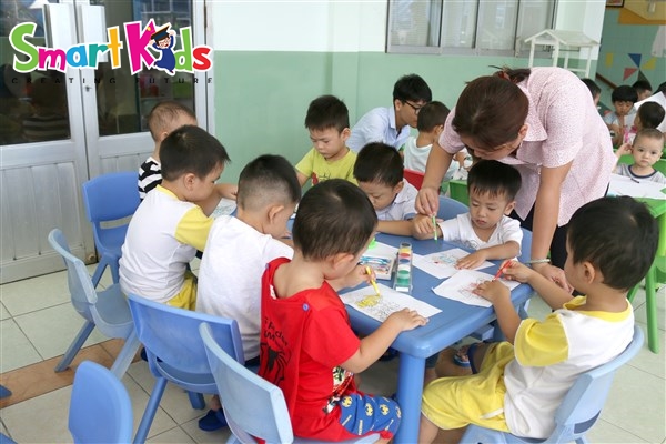 dung-cu-hoc-ta p-smartkids-12 .jpg